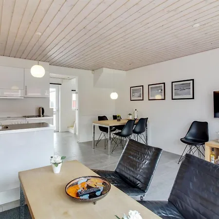 Rikhard Holiday home *